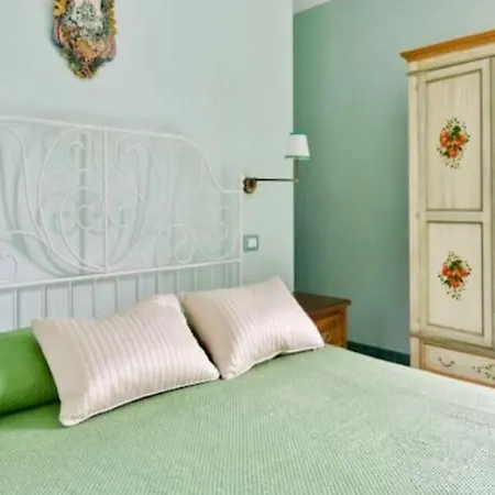 Alloggio per agriturismo Borgo San Biagio *