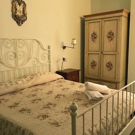 Borgo San Biagio Alloggio per agriturismo *