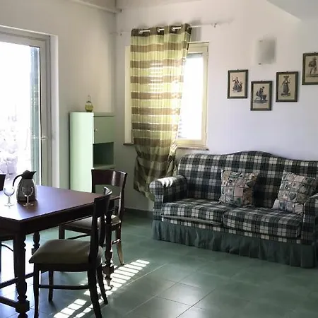 Borgo San Biagio Alloggio per agriturismo *